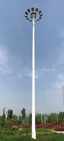 Czy wysokie maszty oświetleniowe można montować na nierównym terenie?